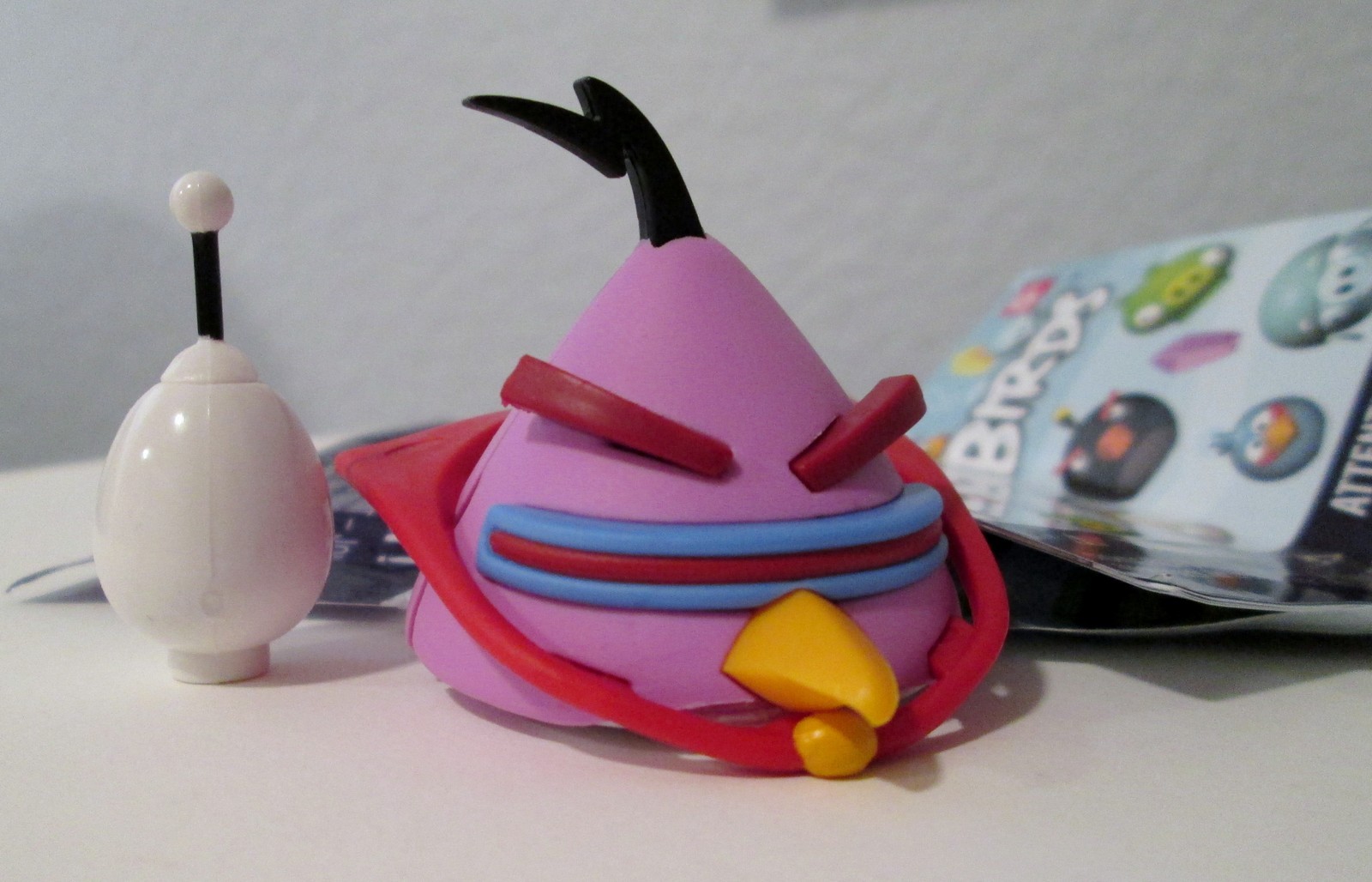 KNEXAngryBirdsLazerPinkBirdAngryBirdBlindBags.jpg