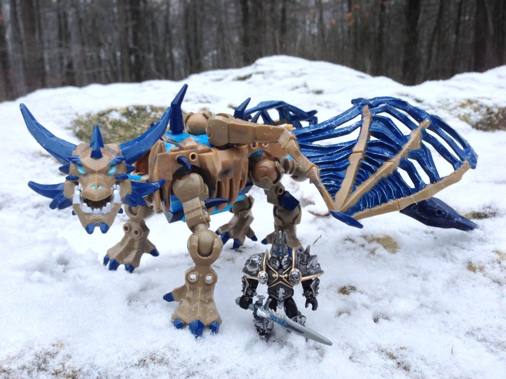 World of Warcraft Mega Bloks Sindragosa and The Lich King