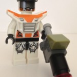 LEGO Minifigures 2013 Series 9 Policeman & Battle Mech Review