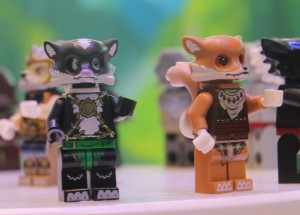 LEGO Chima Summer 2013 Minifigures Furty Fox and Skinnet Skunk