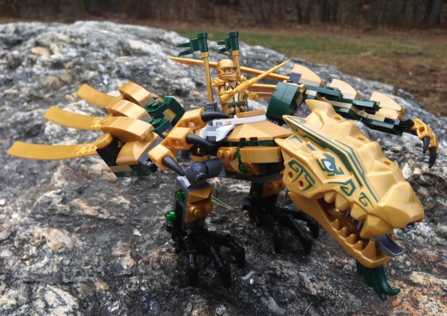 LEGO Golden Ninja Lloyd Rides The Golden Dragon Ninjago 2013