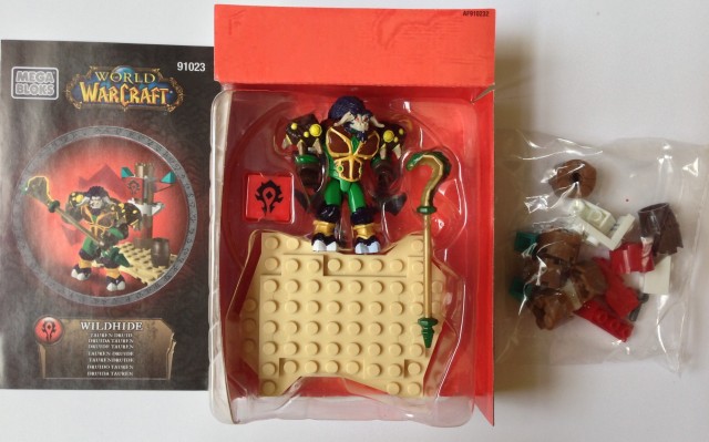 Warcraft Mega Bloks 91023 Set Contents Wildhide Tauren Figure