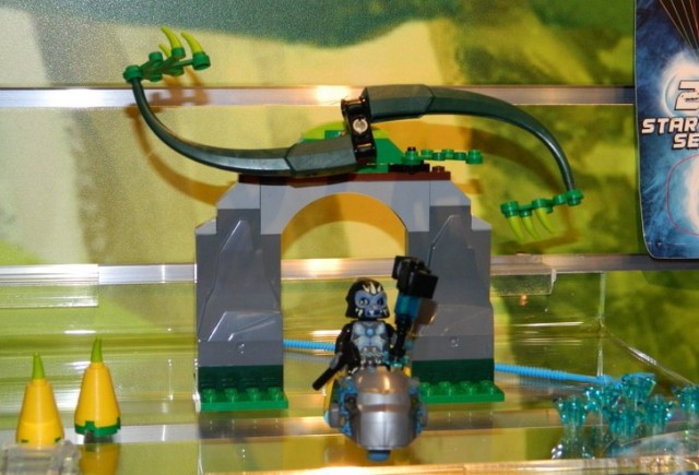 70109 LEGO Legends of Chima Speedorz Whirling Vines with Gorzan Gorilla Minifigure