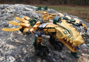 LEGO 2013 Ninjago The Golden Dragon and The Golden Ninja Toys