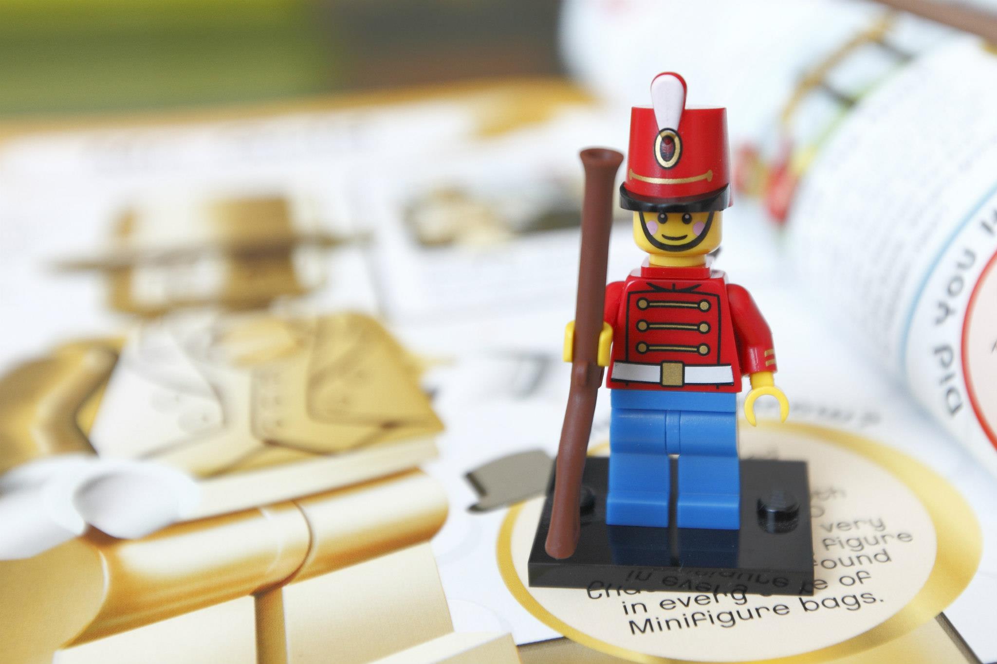 LEGO-Minifigures-Toy-Soldier-Minifigure-Exclusive-from-LEGO-Minifigures-Character-Encyclopedia-Book.jpg