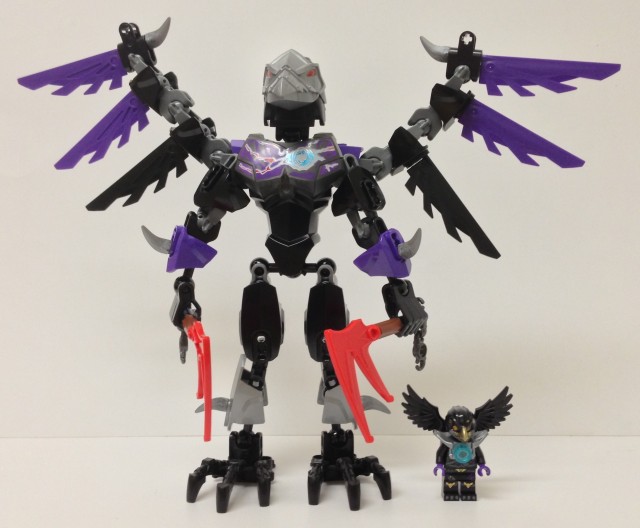 Size Comparison LEGO Chima CHI Razar and Raven Tribe Mnifigure