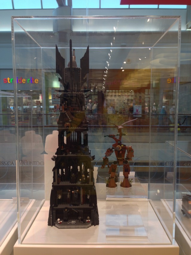 10237 LEGO Tower of Orthanc Back of Display Case LEGO Store