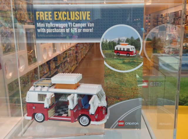 LEGO Store Display Free Mini Volkswagen T1 Camper Van vs. Regular Camper Van Comparison