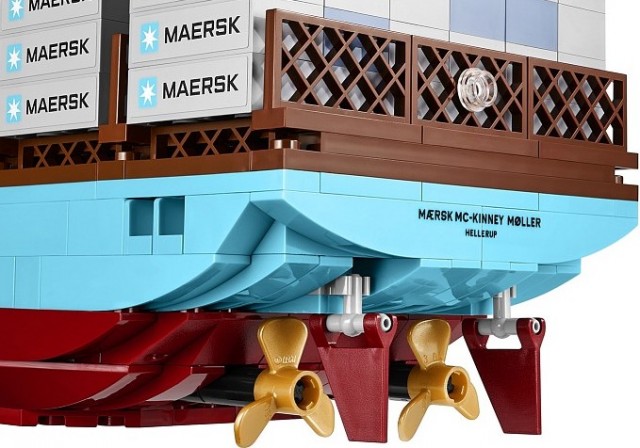 Rear Propellors of LEGO Maersk Line Triple-E Container Ship 10241