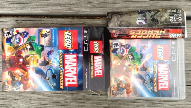 LEGO Marvel Super Heroes Video Game & LEGO Iron Patriot Minifigure Polybag