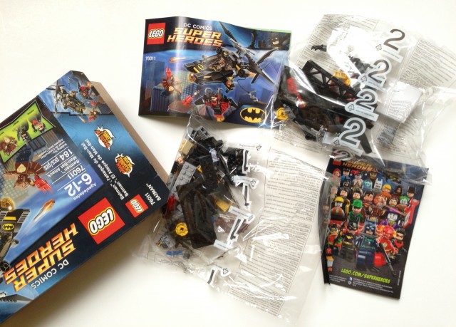 LEGO Batman Man-Bat Attack 76011 Unboxing Photos