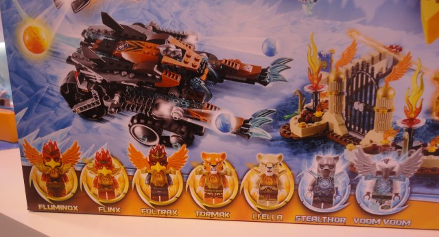 70146 LEGO Chima Flying Phoenix Fire Temple Minifigures Close-Up