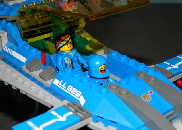 LEGO Movie Spaceship with Benny and Wyldstyle Minifigures NY Toy Fair 2014