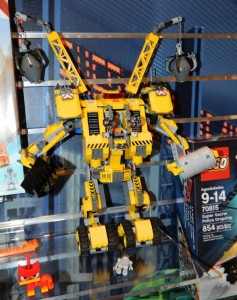 New York Toy Fair 2014 LEGO Emmet's Construct-O-Mech Summer 2014 Set
