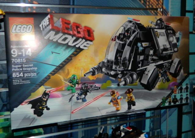 The LEGO Movie Super Secret Police Dropship 70815 Box