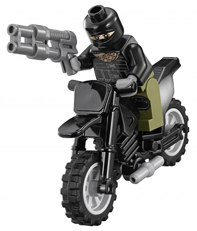 LEGO 79117 Turtle Lair Invasion Foot Soldier Minifigure on Motorcyle Ninja Turtles Movie 2014
