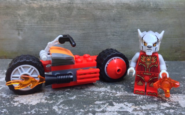 LEGO Worriz' Fire Bike 30265 Set