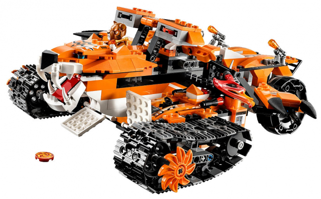 2015 LEGO Chima Tiger's Mobile Command Set with LEGO Trakkar Minifigure