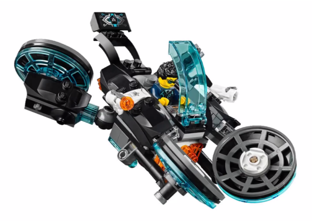 LEGO 70167 Stealth Bike Chase with LEGO Ultra Agents Minifigure