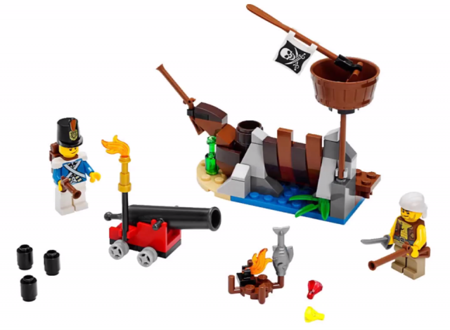 Winter 2015 LEGO Pirates Shipwreck Defense 70409 Set