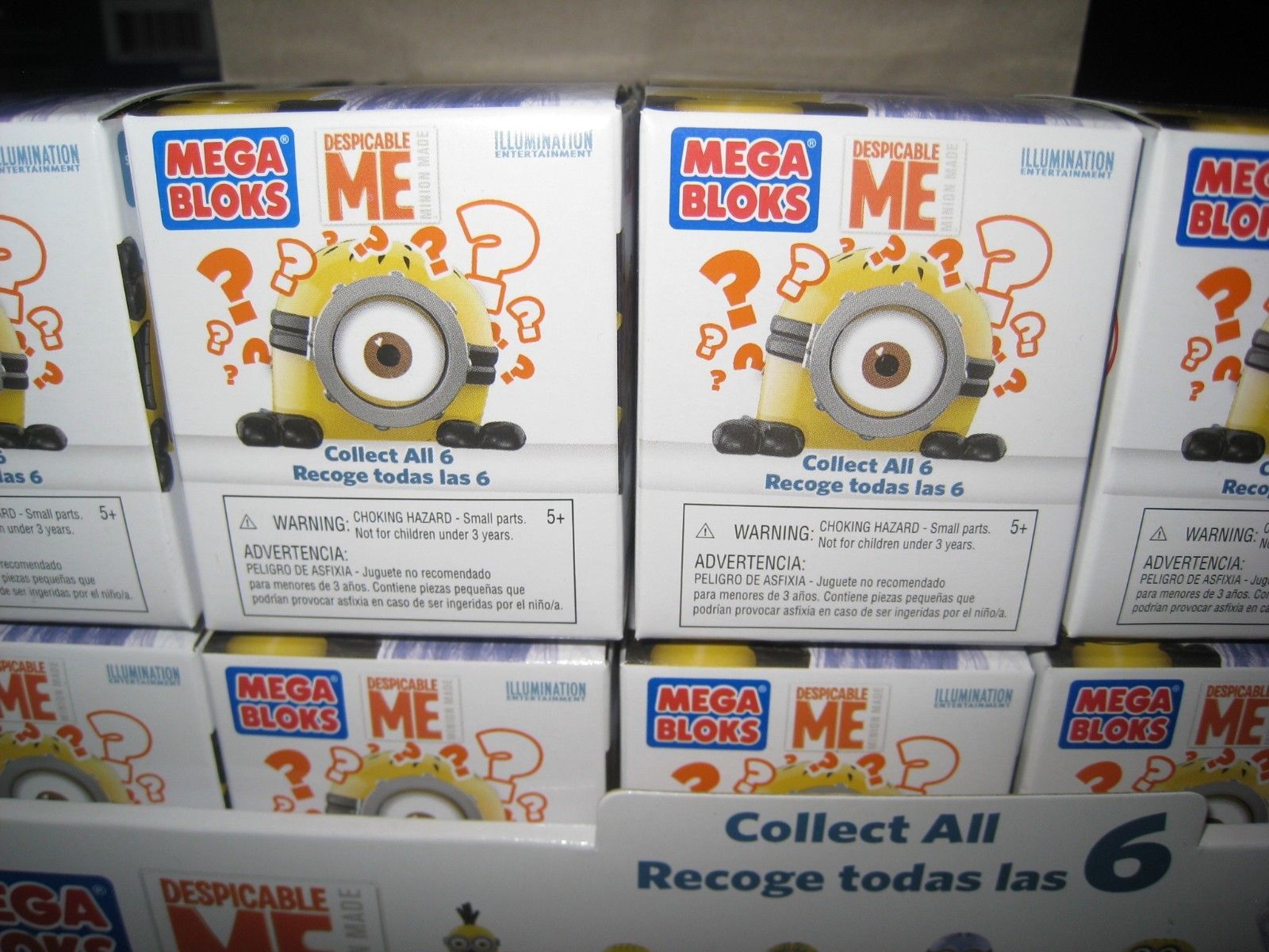 Yellow Minion eyes fits sizes 5 1//2-6 1//2 Details about  / Despicable Me Kids Socks