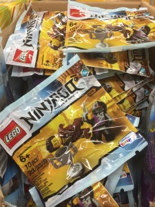 LEGO Ninjago Dareth vs. Nindroid Polybag Set Released