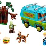 LEGO Scooby-Doo Mystery Machine 75902 Revealed!