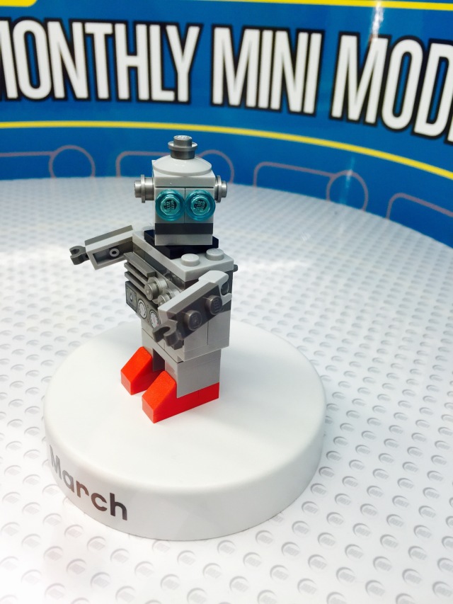LEGO Stores March 2015 Mini Model Build Robot Set