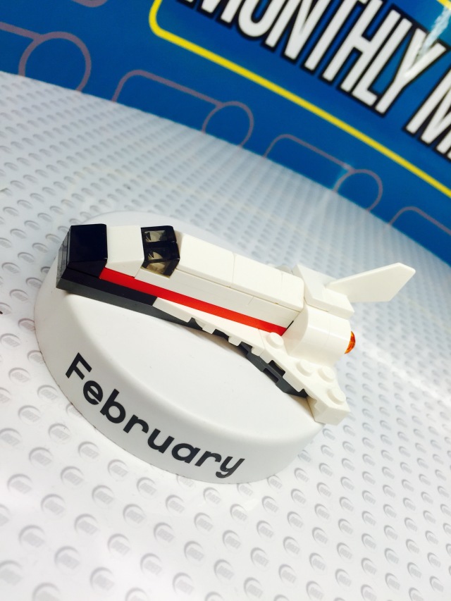 February 2015 LEGO Spaceship Monthly Mini Model Build
