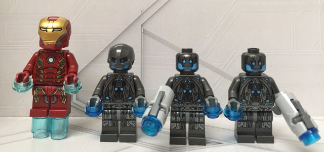 LEGO 76029 Iron Man vs. Ultron Minifigures Sub-Ultron Soldiers