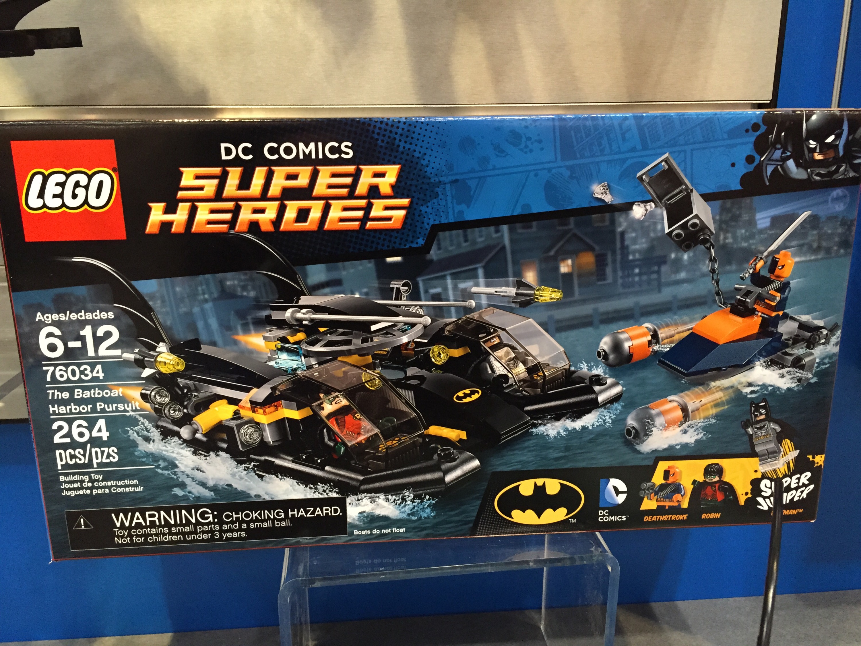 LEGO Batman Batboat Harbor Pursuit Set Photos! - Bricks and Bloks