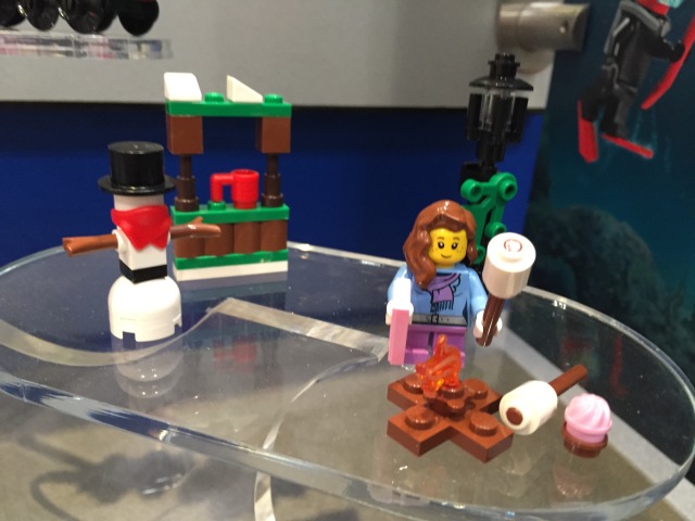 LEGO 60099 City Advent Calendar Girl Roasting Marshmallows Snowman