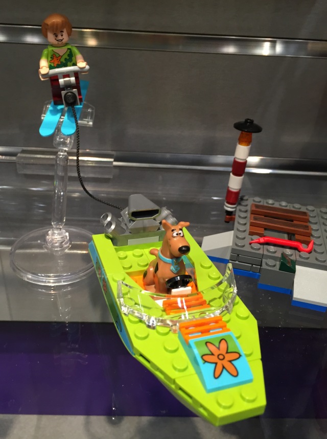 LEGO Scooby-Doo Speedboat Vehicle from Haunted Lighthouse Set