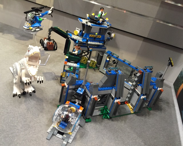 2015 New York Toy Fair LEGO Jurassic Park Indominus Rex Breakout Set