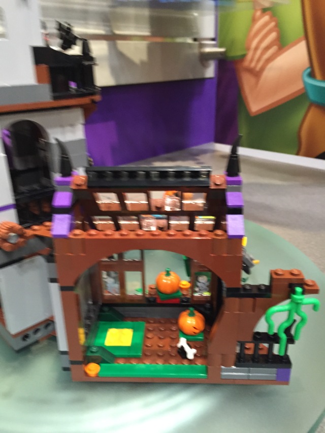 LEGO Scooby-Doo Haunted Greenhouse
