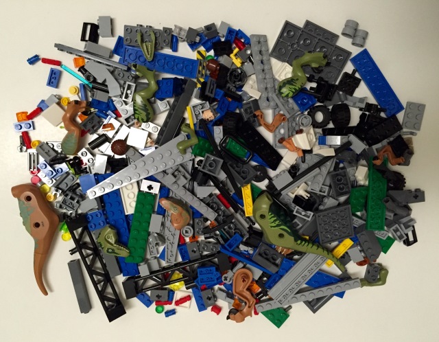 LEGO Raptor Escape 75920 394 Pieces Included