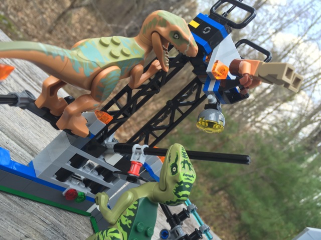 LEGO Dinosaurs Raptors Activate Trap Platform 75920 Raptor Escape