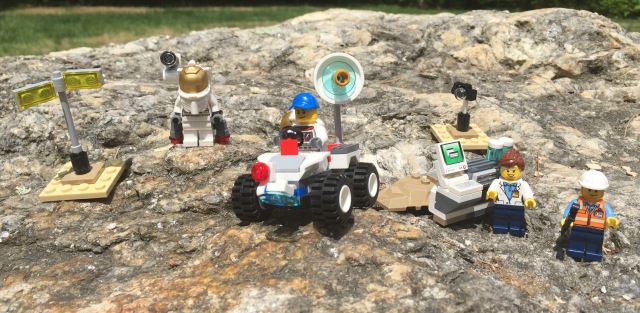 Set Contents LEGO City Space Starter Set Summer 2015
