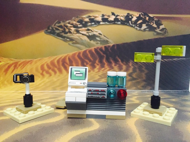 Diorama Pieces from LEGO 60077 Space Starter Set