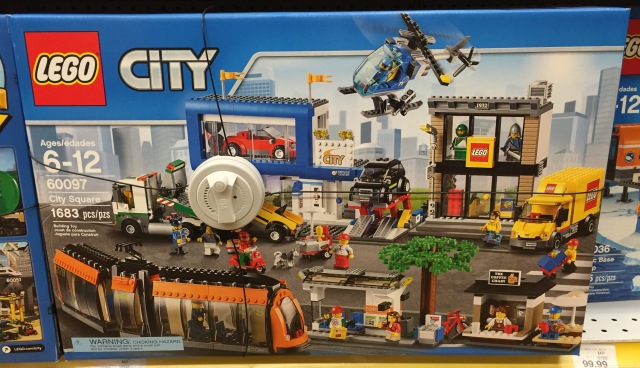 60097 LEGO City Square Summer 2015 Set Released