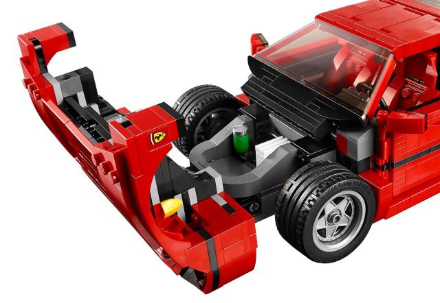 LEGO Creator F40 Ferrari Setwith Can of Spray Under Hood