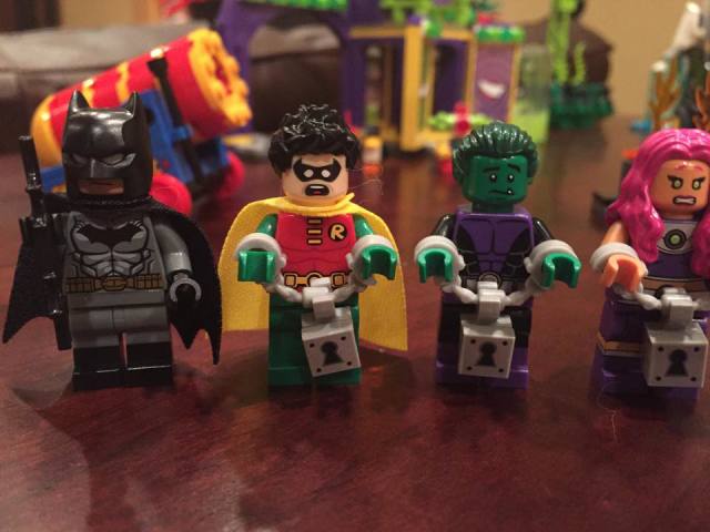 LEGO DC Jokerland Superheroes Minifigures Starfire Batman Robin Beast Boy