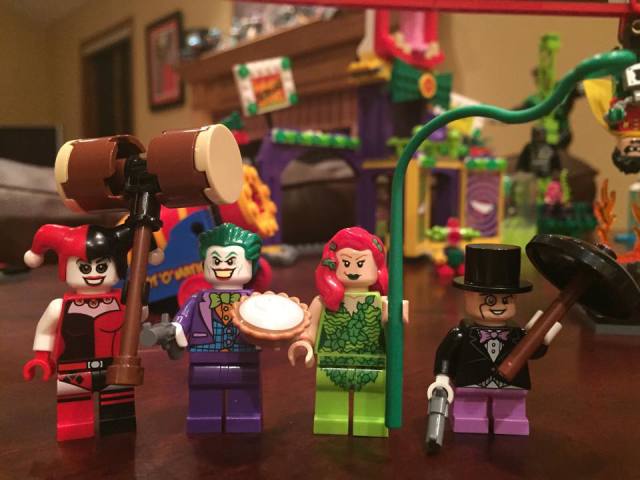 LEGO Minifigures Joker Penguin Harley Quinn Poison Ivy