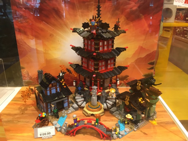 Temple of Airjitzu LEGO Ninjago Set Exclusive
