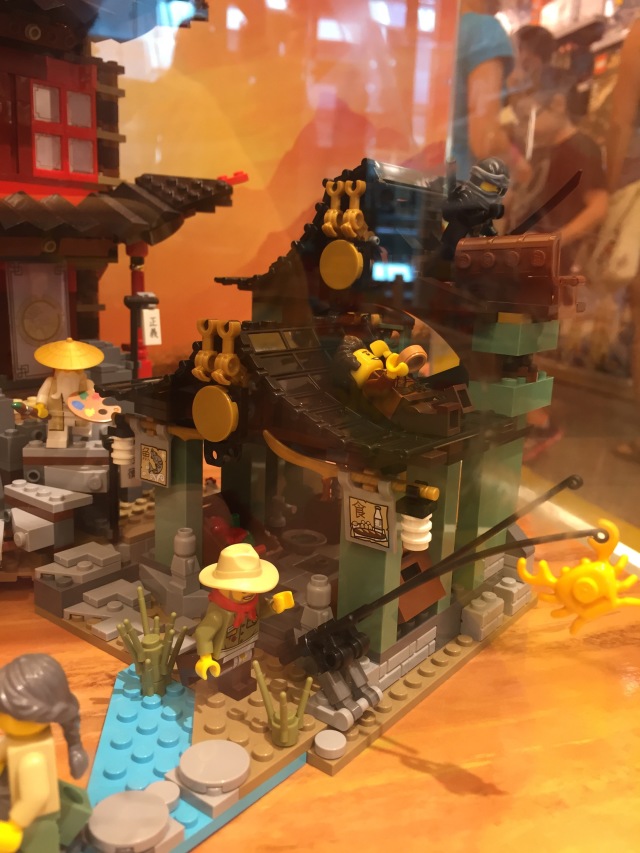 Ninjago Smugglers' Market with Fishing Poles