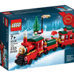 LEGO Christmas Train 40138 Promo Set Hi-Res Photos!