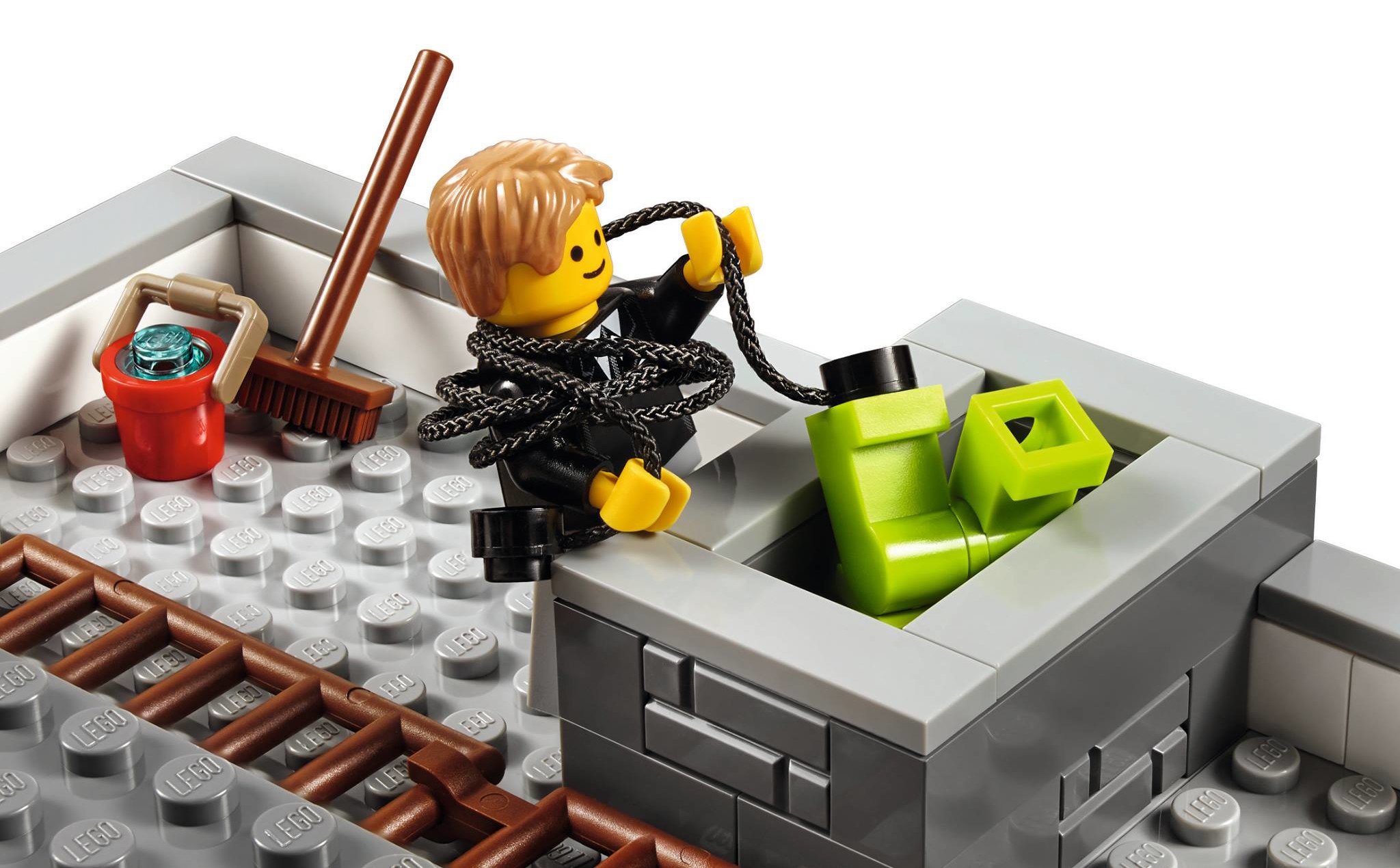 LEGO Creator Expert Brick Bank Set 10251 & NEW 