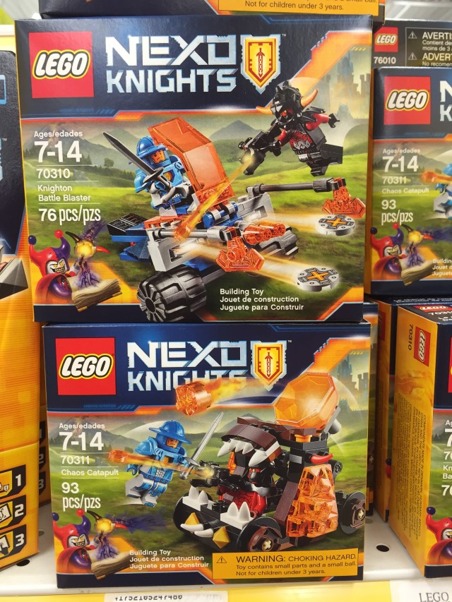 LEGO Nexo Knights Chaos Catapult and Knighton Battle Blaster